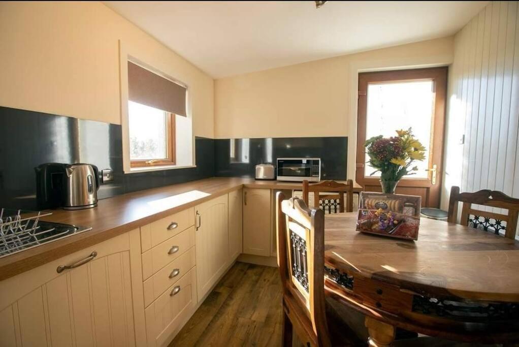 Torran Cottage - Views, Exclusivity & Tranquility Halkirk 外观 照片